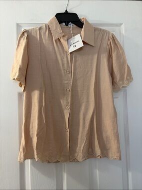 Beige Short-Sleeve Button-Down Shirt